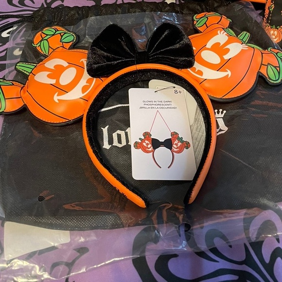 Disney Christmas 2025 Lil Rin Rin Plush Badge Red New